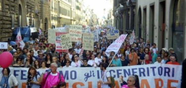 Firenze, in migliaia al corteo contro l'inceneritore
