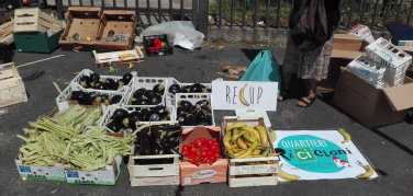 Quartieri Ricicloni e Recup, il recupero di cibo nei mercati di Milano | L'ultimo video