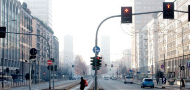 Italia soffocata dallo smog, dopo Roma e Milano scattano i blocchi a Napoli. Dal 14 dicembre stop euro 3 a Torino