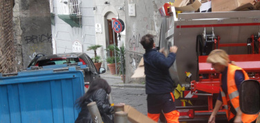 Napoli: 19mila euro per i comuni colpiti dal terremoto grazie a una straordinaria raccolta di carta e cartone