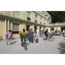 Immagine: “Una bici per i nuovi arrivati”. A Lecco la mobilità ciclabile aiuta i richiedenti asilo