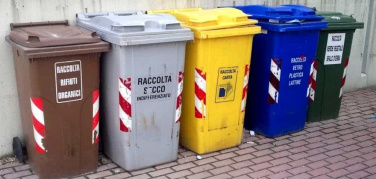 Condomini multati per i rifiuti, due sentenze a confronto
