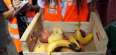 Evitare gli sprechi di cibo: continuano le azioni di sensibilizzazione di Eco dalle Città a Porta Palazzo
