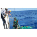 Immagine: Stop plastiche in mare, si lavora ad un'alleanza tra i pescatori dei 22 Paesi del Mediterraneo