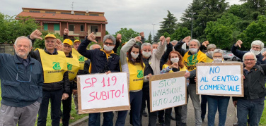 Traffico, smog e cantieri interrotti: la mobilità nel nord milanese è un'emergenza ignorata