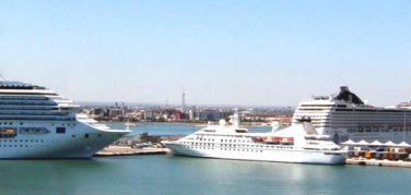 Bari, anche nel porto si farà la raccolta differenziata. Siglata la convenzione tra Amiu Puglia e l’Autorità portuale