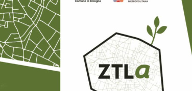 Bologna, dal 2020 la Ztl diventa ‘ambientale’: nuove regole e nuovi permessi per entrare in centro. Ecco cosa cambia
