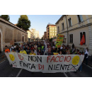 Immagine: Brescia, 15mila persone in strada per dire 'Basta Veleni'