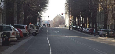 Muoversi ai tempi del Coronavirus. A Torino meno auto, crollano gli accessi in Ztl (-50%) e l’aria torna pulita