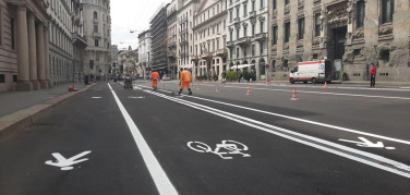 'Una follia aprire le bike lane ai motori', associazioni contro la proposta della ministra De Micheli