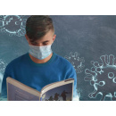Immagine: Scuola, Coronavirus: obbligatorio usare le mascherine chirurgiche distribuite dall'Istituto