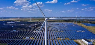 Il 90% delle nuove fonti di energia installate nel 2020 sarà rinnovabile | Il rapporto IEA
