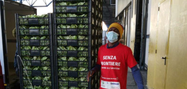 Carovana Salvacibo, dal CAAT di Torino recuperate e distribuite 180 tonnellate di frutta e verdura per contrastare l’emergenza alimentare